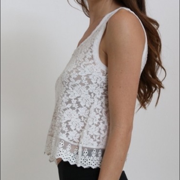 Cream Lace Tank - Picture 2 of 4